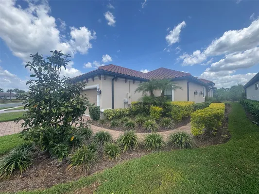 Property Slideshow image 3 of 45 | 3312 francoa dr, Odessa, FL, 33556