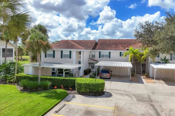 Property Slideshow image 2 of 58 | 803 montrose dr unit 201, Venice, FL, 34293