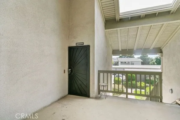 Property Slideshow image 3 of 25 | 8633 portola ct 17e, Huntington Beach, CA, 92646
