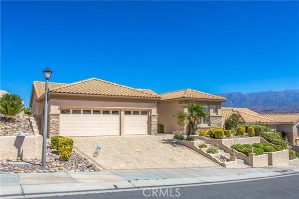 Property Slideshow image 3 of 35 | 2141 birdie dr, Banning, CA, 92220