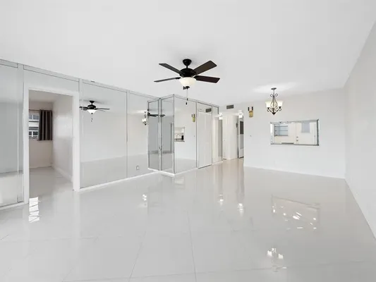 Property Slideshow image 2 of 23 | 329 se 3rd st 305p, Hallandale Beach, FL, 33009