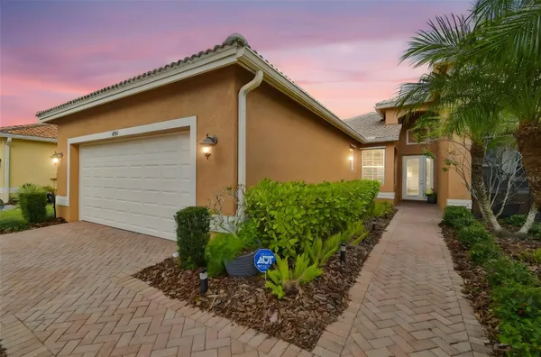 Property Slideshow image 2 of 79 | 4913 marble springs cir, Wimauma, FL, 33598