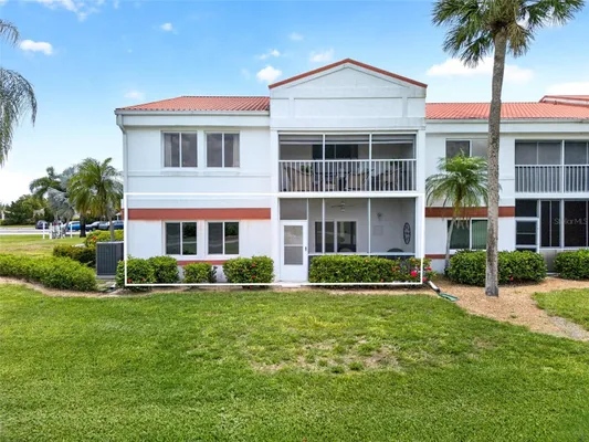 Property Slideshow image 2 of 50 | 1990 leisure dr 3, Fort Myers, FL, 33907