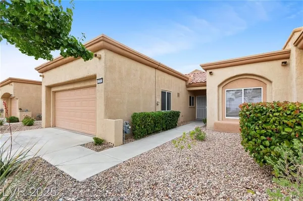 Property Slideshow image 3 of 29 | 2231 hallston st, Las Vegas, NV, 89134