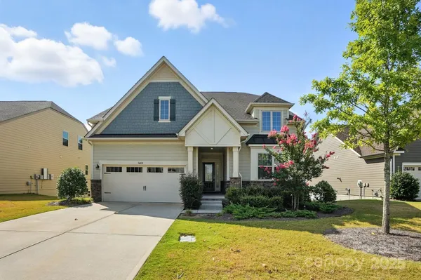 Property Slideshow image 2 of 48 | 16432 cozy cove rd, Charlotte, NC, 28278