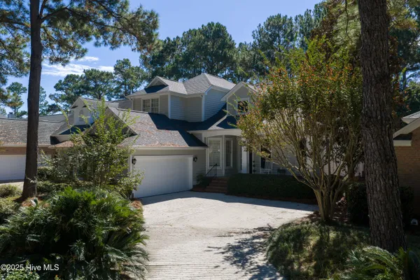 Property Slideshow image 2 of 50 | 621 wild dunes cir, Wilmington, NC, 28411