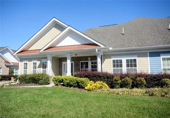 Property Slideshow image 3 of 41 | 1443 thistlewood ln, Chesapeake, VA, 23320