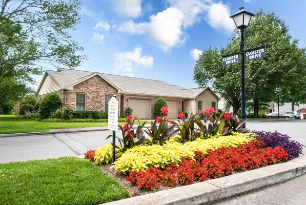 Property Slideshow image 2 of 41 | 421 siena dr, Nashville, TN, 37205