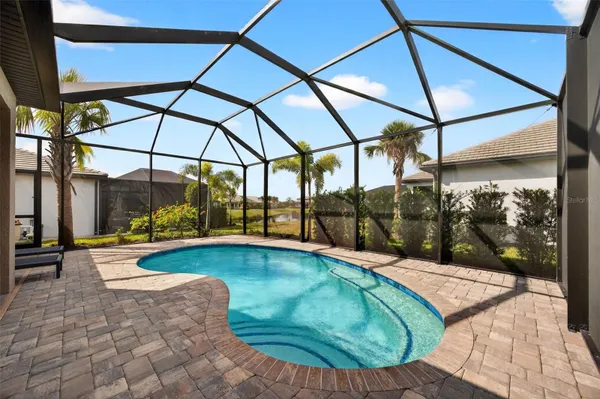 Property Slideshow image 2 of 55 | 17744 savory mist cir, Lakewood Ranch, FL, 34211