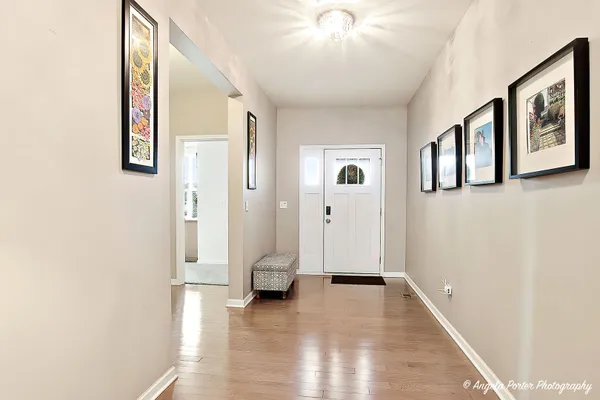 Property Slideshow image 2 of 30 | 1817 alta dr, Volo, IL, 60020