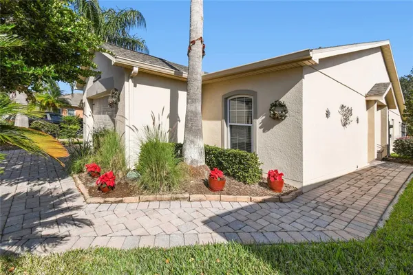 Property Slideshow image 2 of 52 | 513 vineyard way, Poinciana, FL, 34759