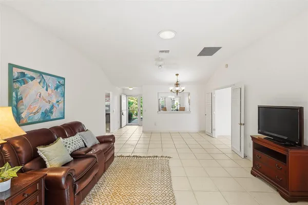 Property Slideshow image 3 of 32 | 1469 ramon rd, The Villages, FL, 32162