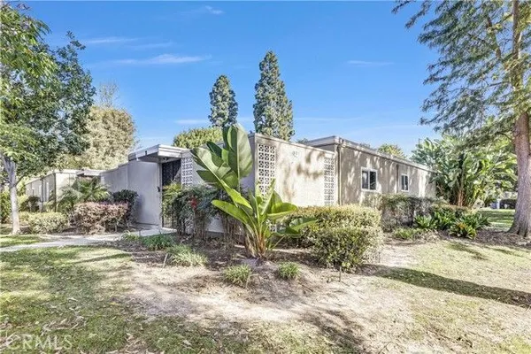 Property Slideshow image 2 of 39 | 651 avenida sevilla d, Laguna Woods, CA, 92637