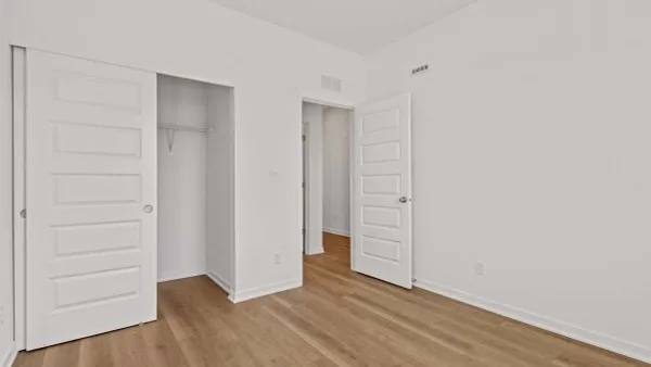 Property Slideshow image 2 of 25 | 17539 w windemere cir, Lockport, IL, 60441