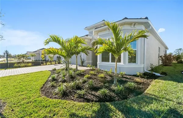 Property Slideshow image 3 of 50 | 7136 chapel creek ln, North Fort Myers, FL, 33917