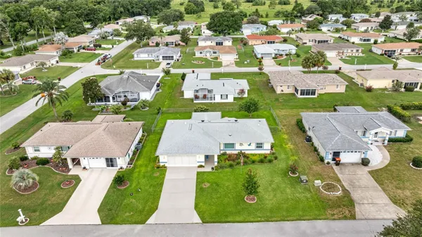 Property Slideshow image 3 of 36 | 9948 sw 62nd ave, Ocala, FL, 34476