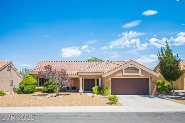Property Slideshow image 2 of 72 | 2548 tumble brook dr, Las Vegas, NV, 89134