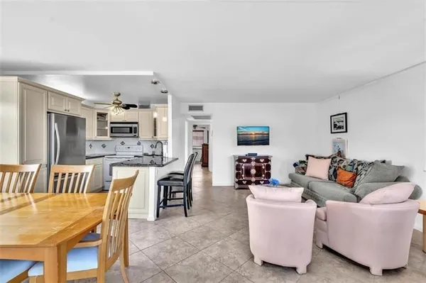 Property Slideshow image 3 of 16 | 3021 swansea b # 3021, Deerfield Beach, FL, 33442