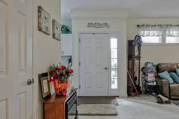 Property Slideshow image 3 of 40 | 279 augusta dr, Medford, NY, 11763