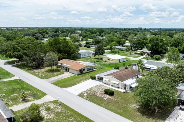 Property Slideshow image 2 of 31 | 9035 sw 102nd pl, Ocala, FL, 34481