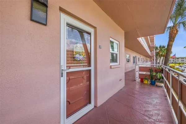 Property Slideshow image 2 of 47 | 5521 80th st 212, St Petersburg, FL, 33709