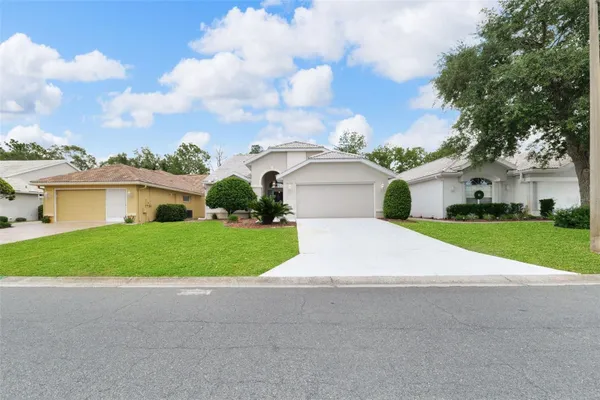 Property Slideshow image 3 of 38 | 9450 mississippi run, Weeki Wachee, FL, 34613