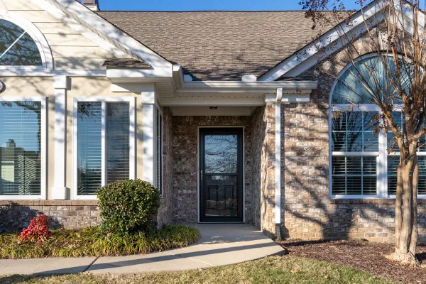 Property Slideshow image 3 of 39 | 825 browns ln unit 901, Gallatin, TN, 37066