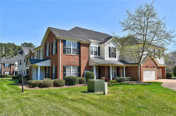 Property Slideshow image 2 of 49 | 3423 robins nest arch, Virginia Beach, VA, 23456