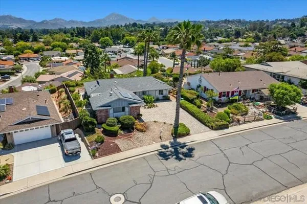 Property Slideshow image 2 of 36 | 16413 roca dr, San Diego, CA, 92128