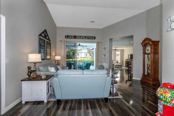 Property Slideshow image 3 of 32 | 5110 river edge ln, Leesburg, FL, 34748