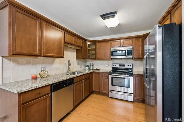 Property Slideshow image 3 of 50 | 615 s alton way 5c, Denver, CO, 80247