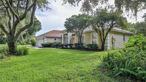 Property Slideshow image 3 of 48 | 3709 donegal cir, Ormond Beach, FL, 32174
