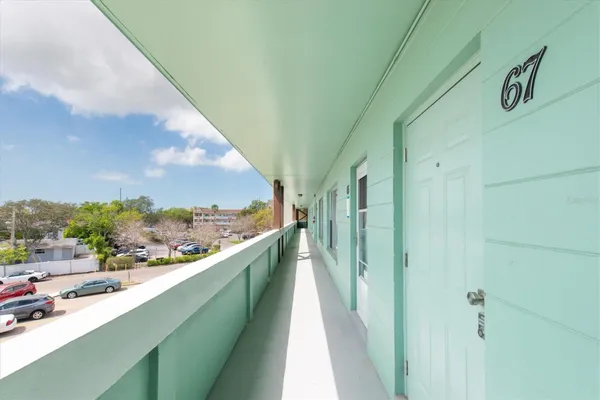 Property Slideshow image 3 of 38 | 2043 denmark st 67, Clearwater, FL, 33763