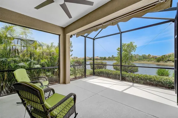 Property Slideshow image 2 of 70 | 21605 avon park ct, Venice, FL, 34293