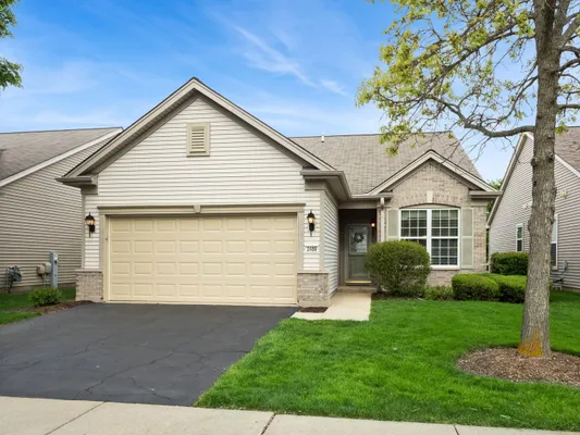 Property Slideshow image 3 of 33 | 2488 harvest vly, Elgin, IL, 60124