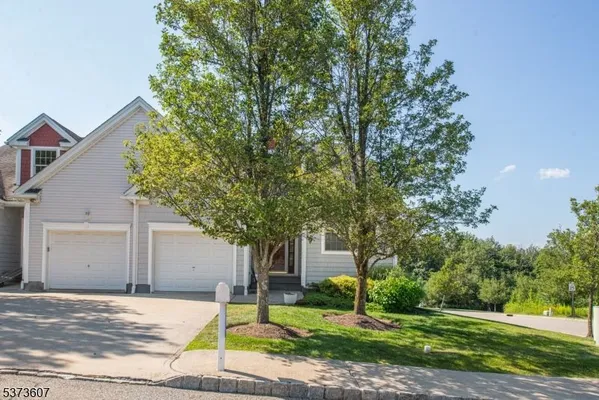 Property Slideshow image 2 of 27 | 11 fairchild ln, Sussex, NJ, 07461