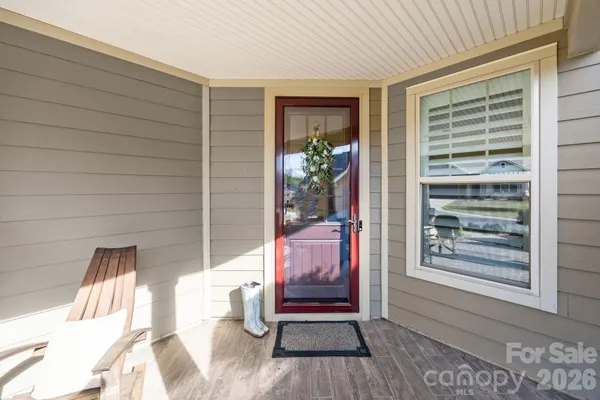 Property Slideshow image 3 of 46 | 629 tallulah falls dr, Denver, NC, 28037