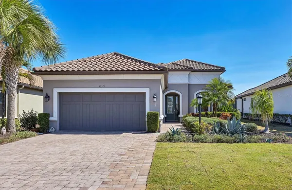 Property Slideshow image 2 of 85 | 13321 sorrento way, Bradenton, FL, 34211