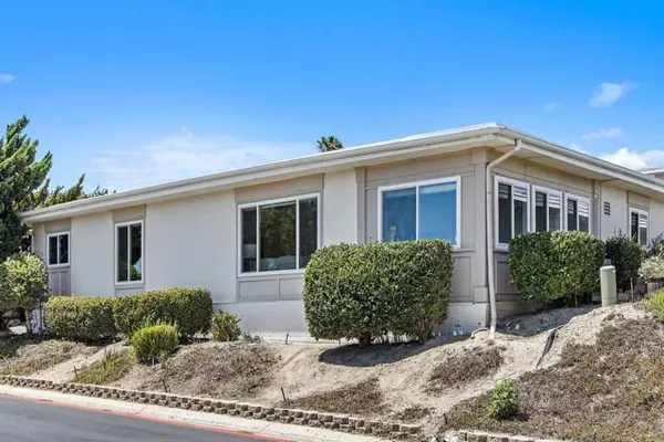 Property Slideshow image 2 of 56 | 3747 vista campana 103, Oceanside, CA, 92057