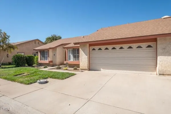 Property Slideshow image 2 of 38 | 34121 village 34, Camarillo, CA, 93012