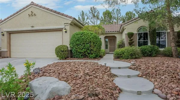 Property Slideshow image 2 of 36 | 2350 little bighorn dr, Henderson, NV, 89052