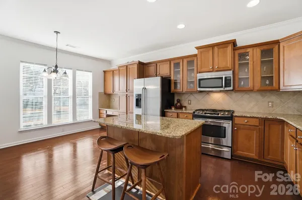 Property Slideshow image 3 of 44 | 2221 hartwell ln, Fort Mill, SC, 29707