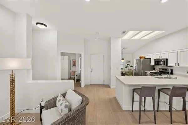 Property Slideshow image 3 of 31 | 2013 joy view ln, Henderson, NV, 89012