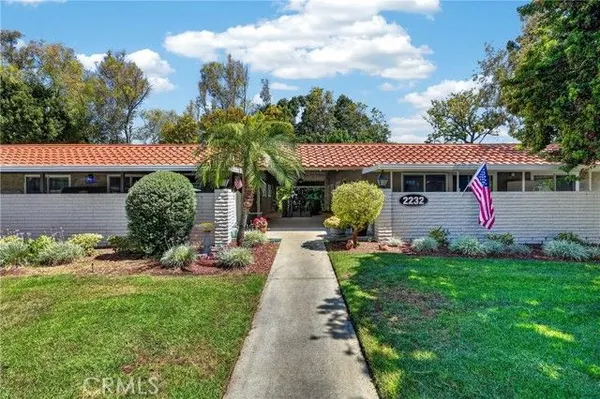 Property Slideshow image 2 of 40 | 2232 via puerta a, Laguna Woods, CA, 92637