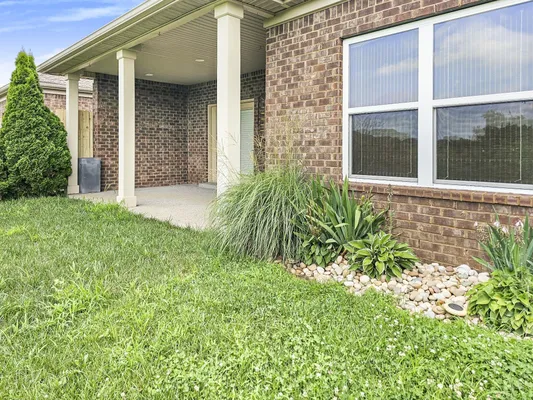 Property Slideshow image 3 of 31 | 835 meadowcrest way, Lebanon, TN, 37090