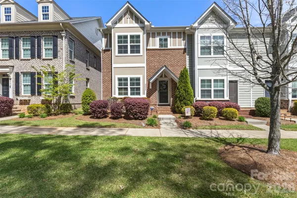 Property Slideshow image 2 of 37 | 2493 shanklin ln, Denver, NC, 28037