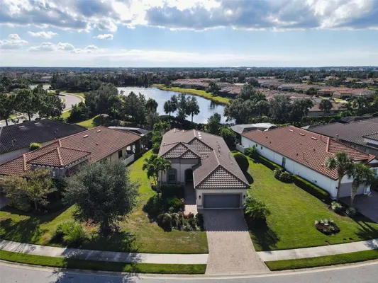 Property Slideshow image 2 of 44 | 5242 napoli run, Bradenton, FL, 34211
