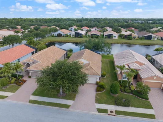 Property Slideshow image 3 of 64 | 4211 64th ave, Sarasota, FL, 34243