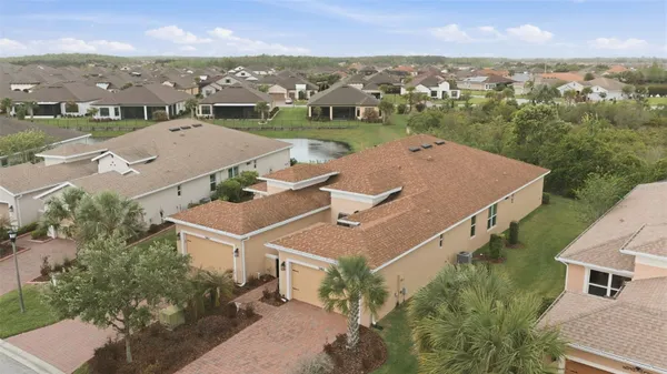 Property Slideshow image 2 of 43 | 3461 fallbrook dr, Kissimmee, FL, 34759