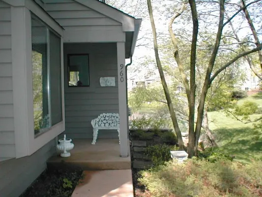 Property Slideshow image 2 of 12 | 960 shoreline rd 897, Lake Barrington, IL, 60010